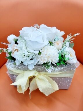 Brand New Handmade Silk White Roses Wooden Box Arrangement